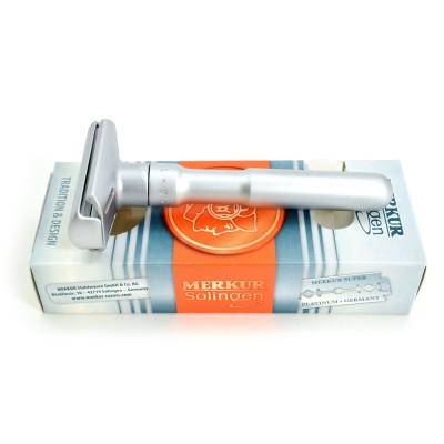 Merkur Safety Razor Futur 700